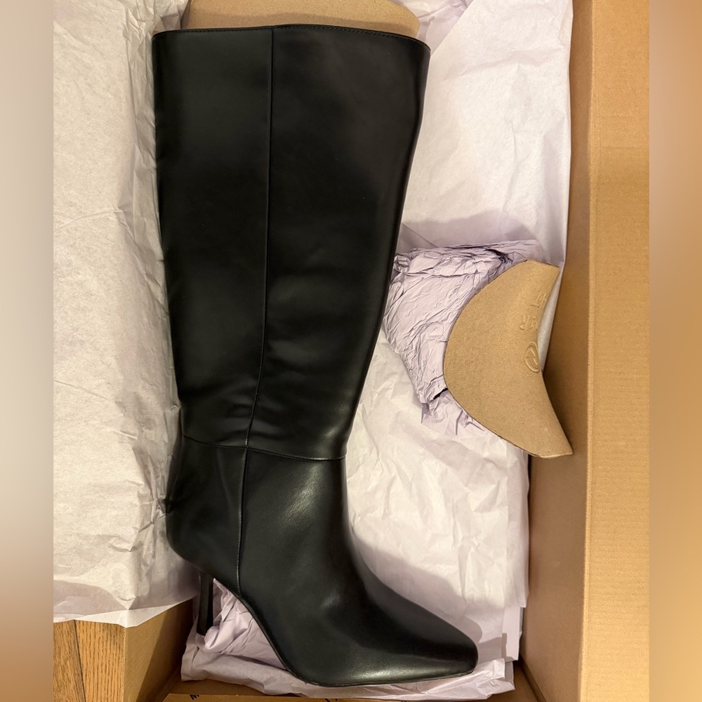 Wide Calf Elegant Black Knee-High Women's Boots